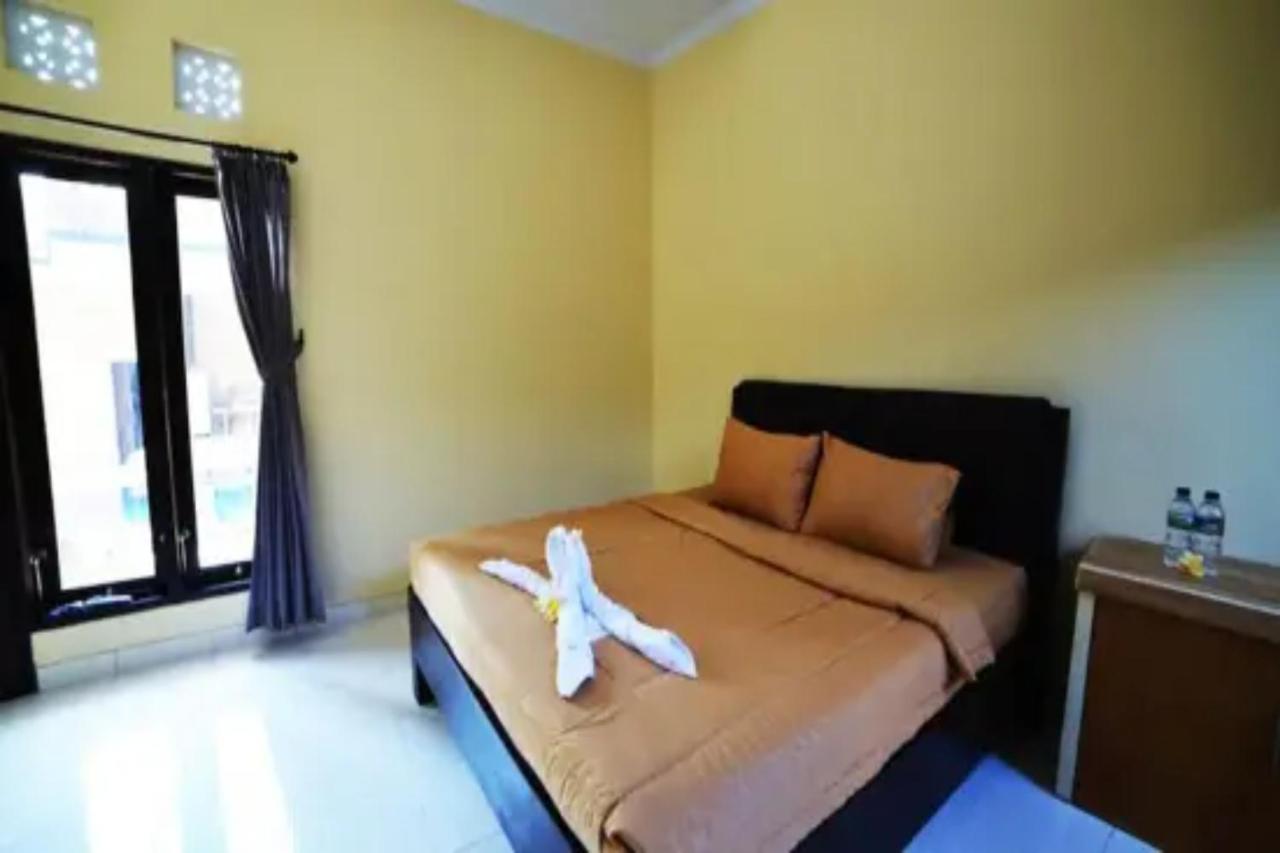Ratu Guest House Kedunganan Extérieur photo
