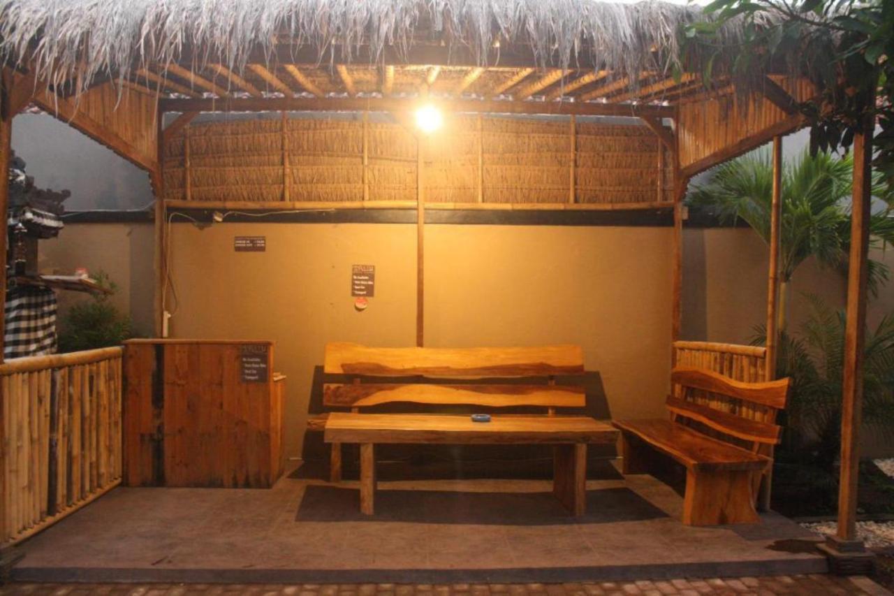 Ratu Guest House Kedunganan Extérieur photo
