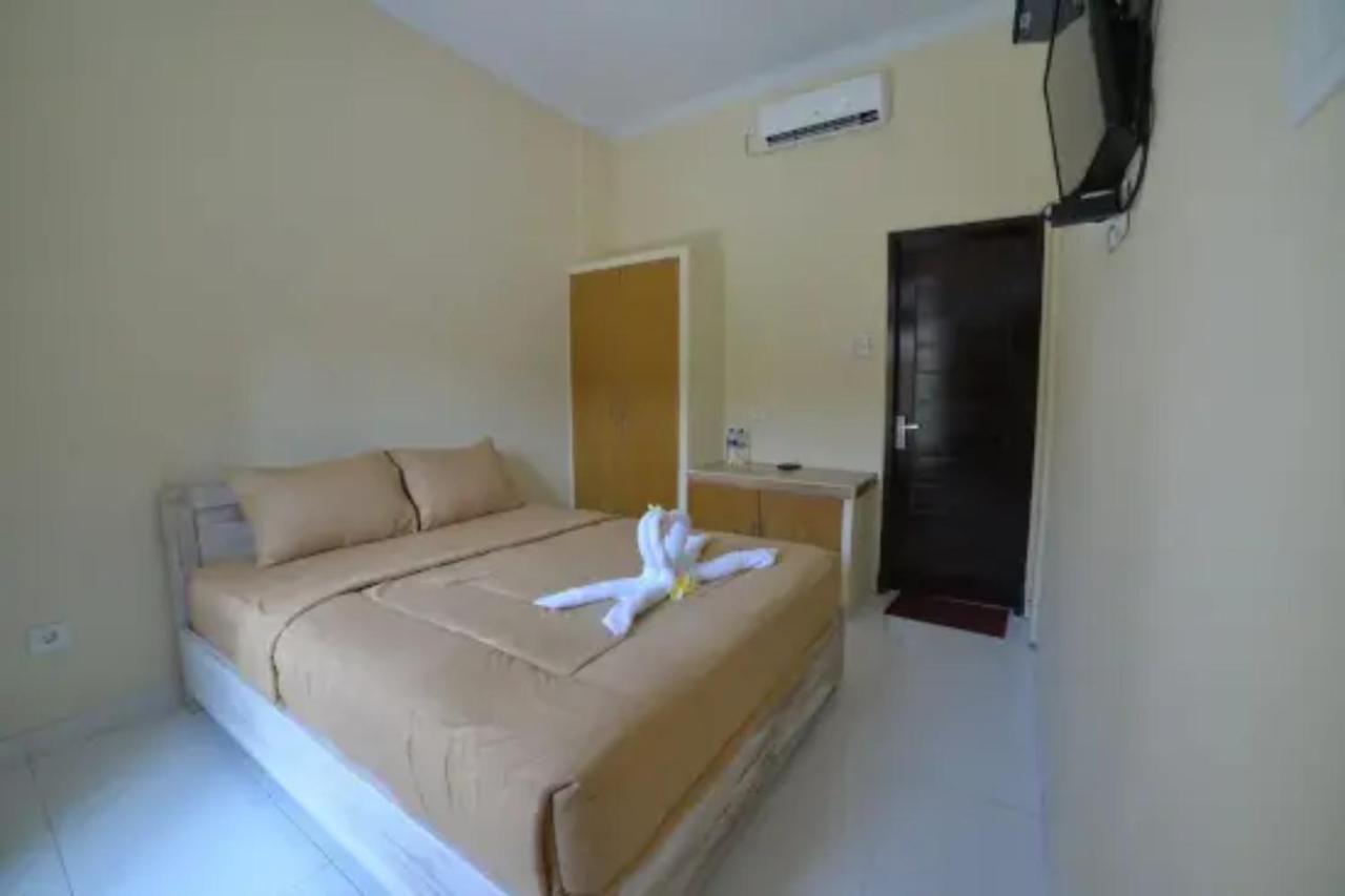 Ratu Guest House Kedunganan Extérieur photo