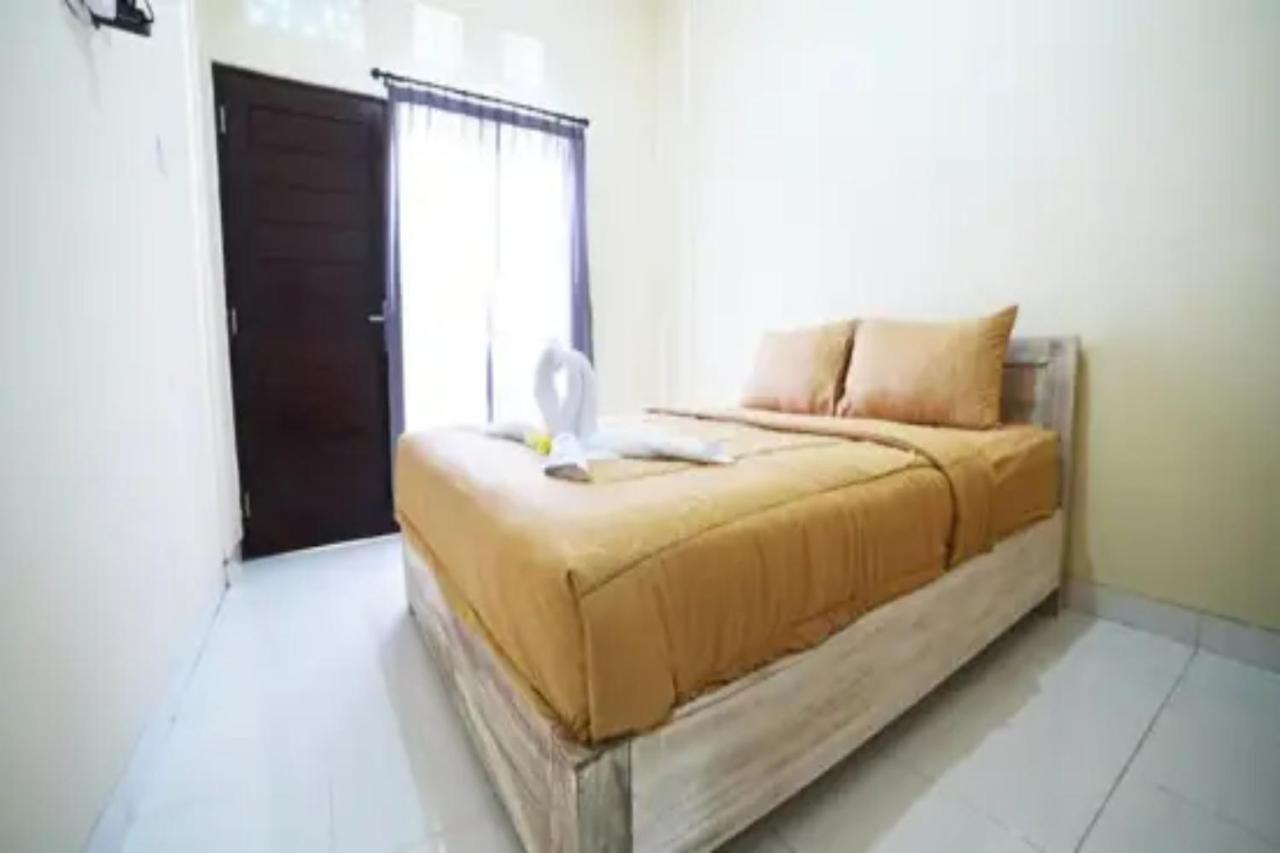 Ratu Guest House Kedunganan Extérieur photo