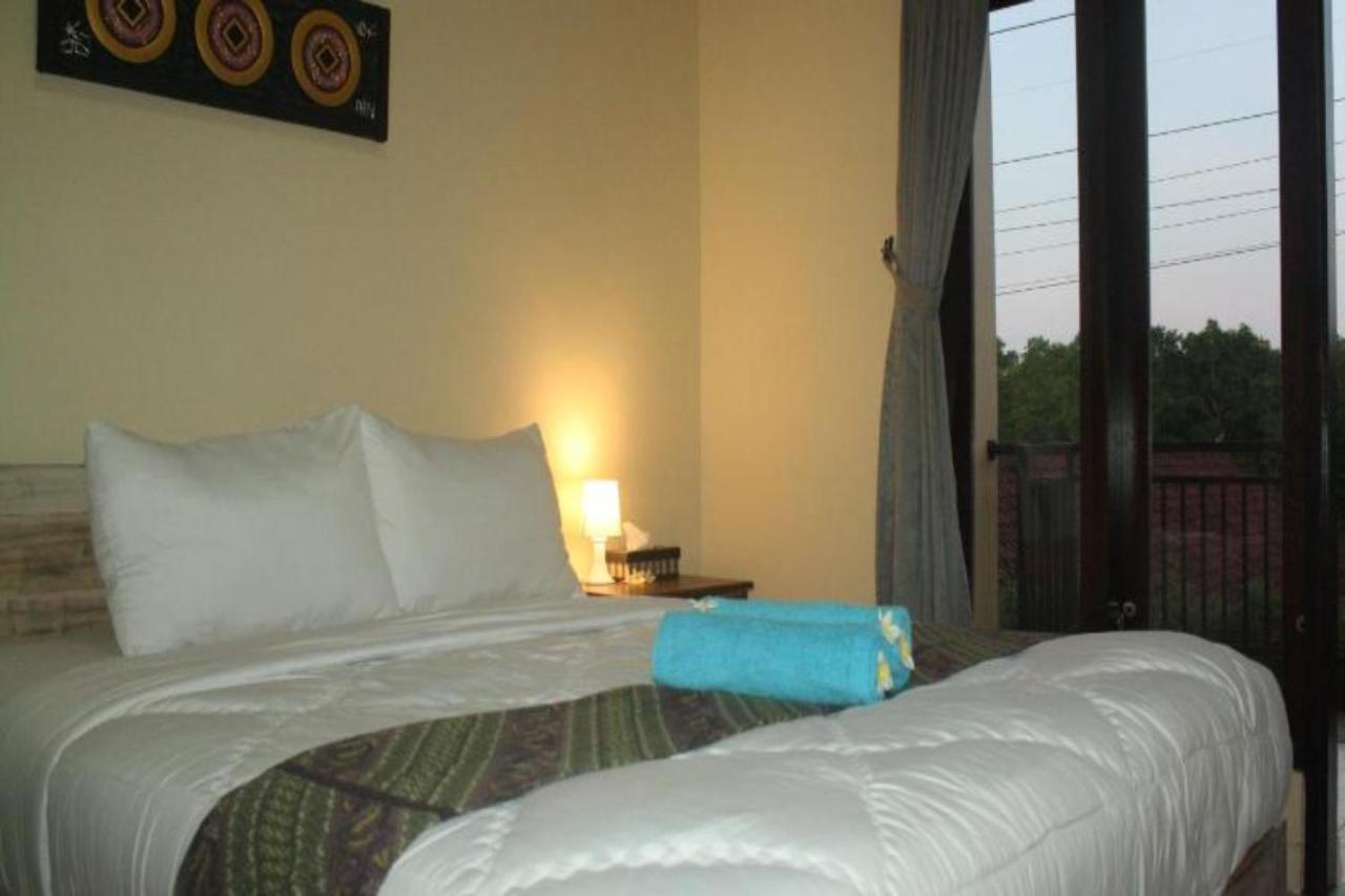 Ratu Guest House Kedunganan Extérieur photo